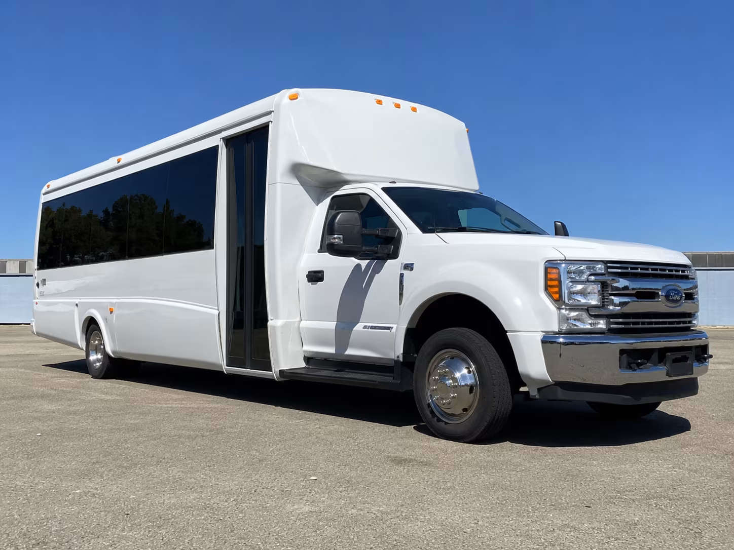 alpharetta religious group charter bus rentals