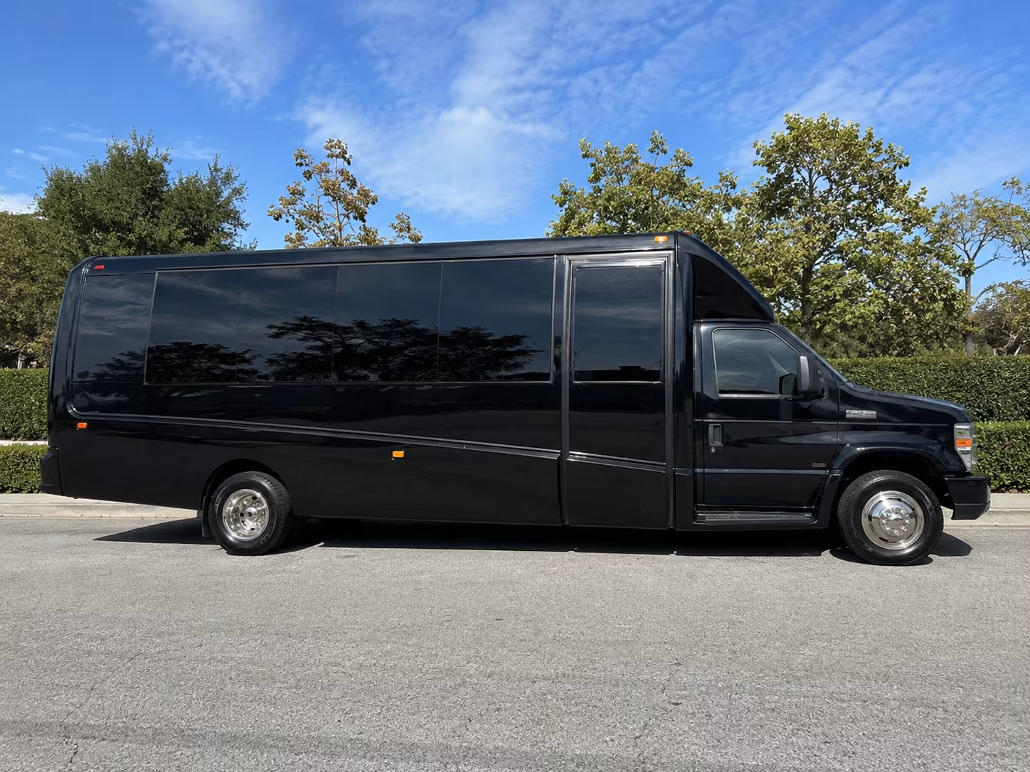 athenscharterbuscompany com makes athens field trip transportation easy to find and book